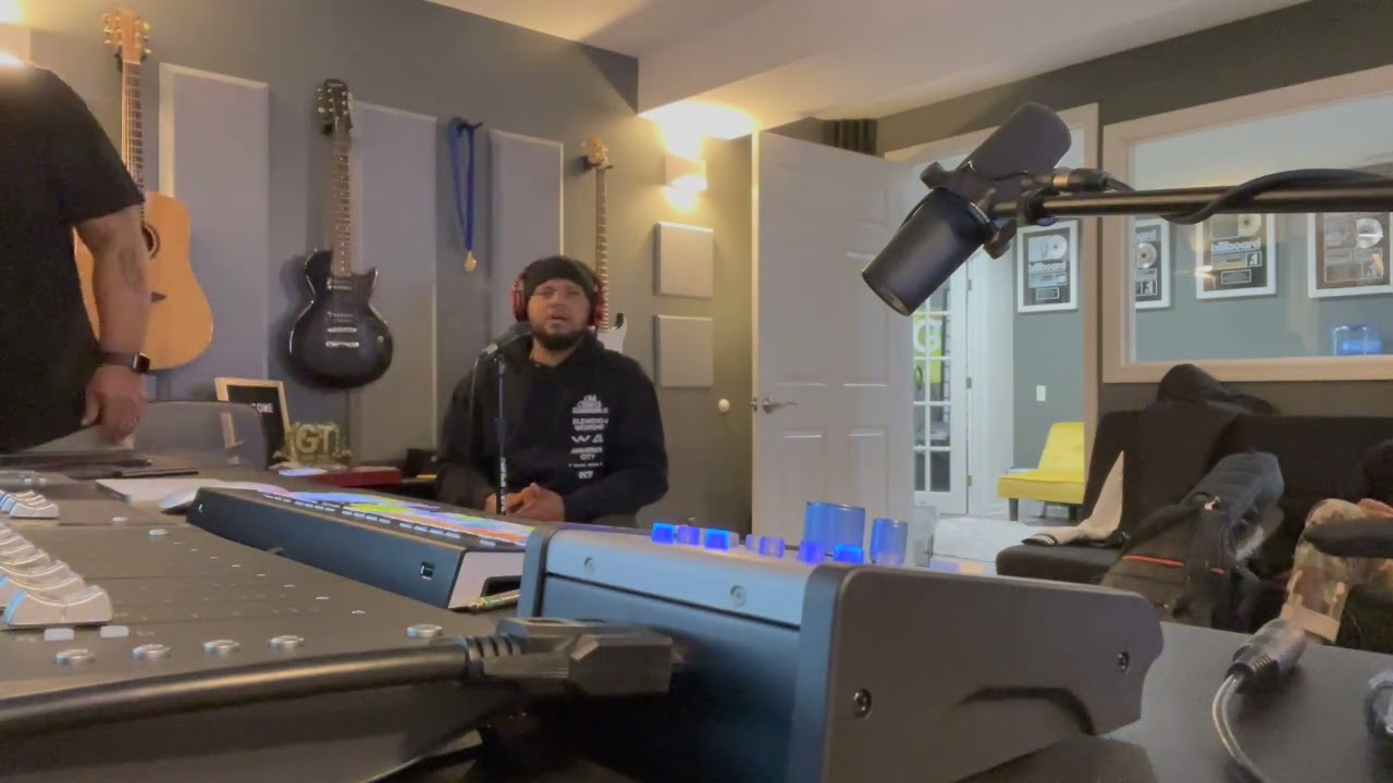Todd Dulaney And Band Security Camera Footage (Soaking)