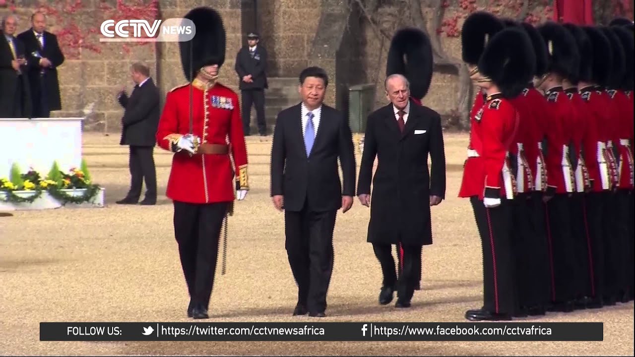 Chinese President inspects Guard of Honour at Horse Guards Parade
