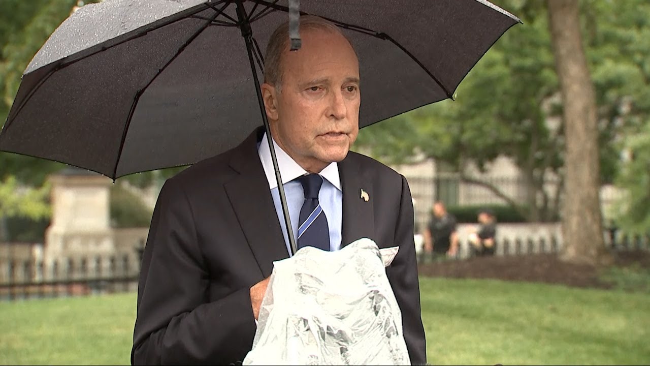 'President does not make things up': Kudlow on Trump's Kashmir remark