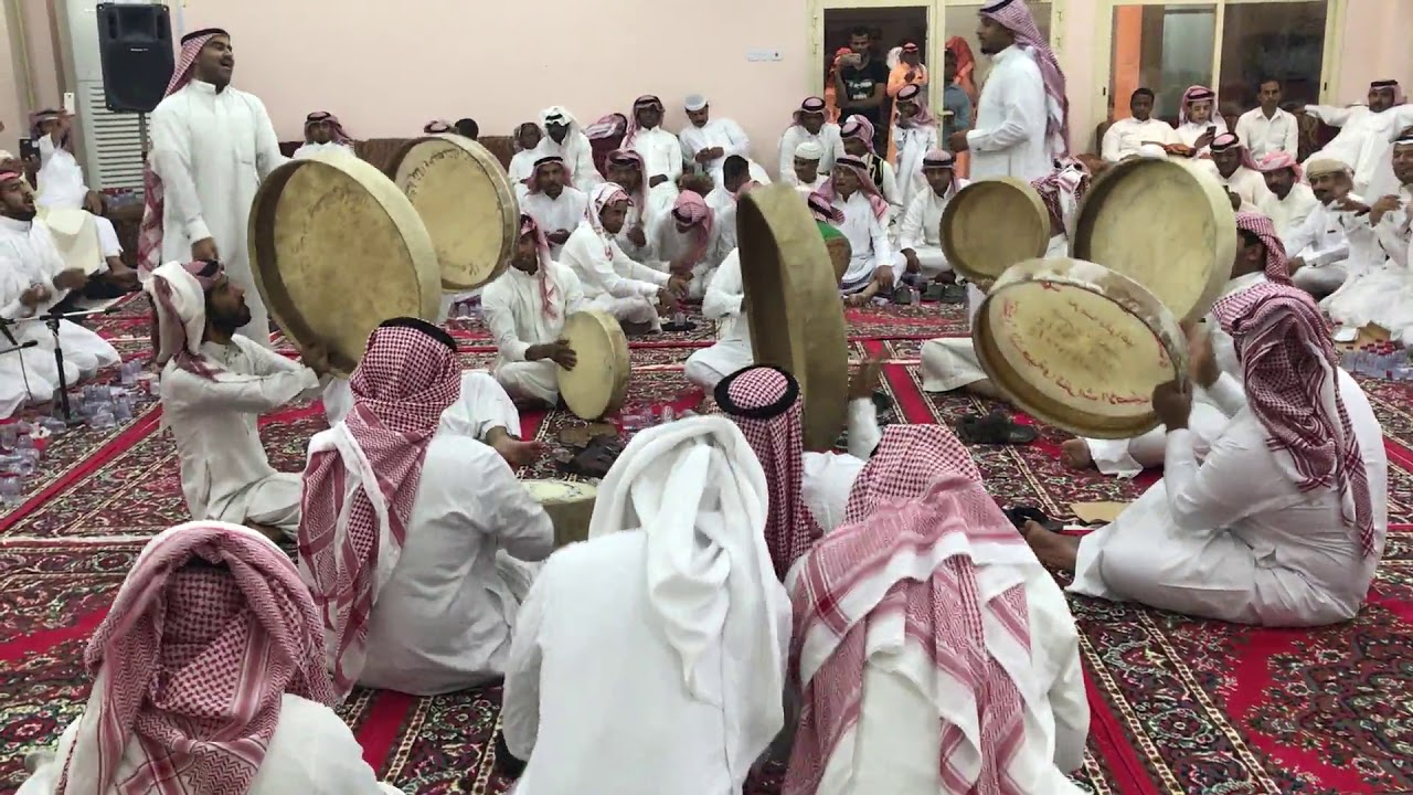 خويزعاني 1 - بديت انا في مرقباً هاضني حس المغني