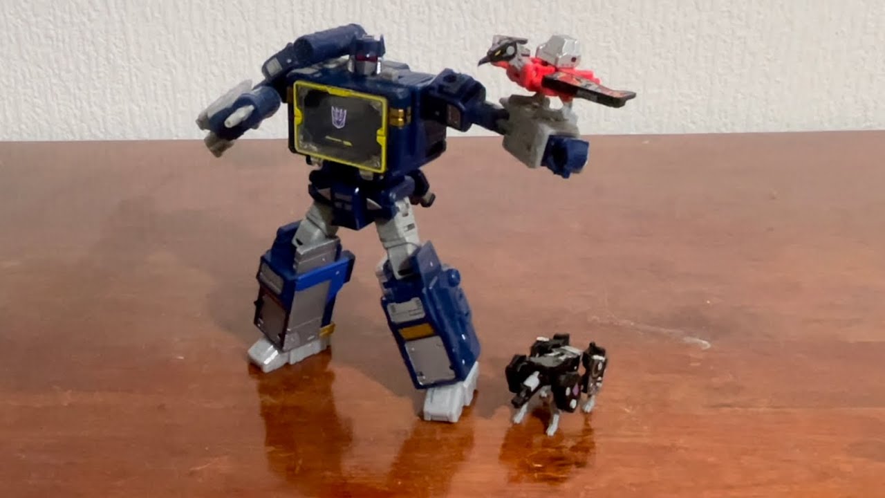 Transformers War for Cybertron Netflix Soundwave Review