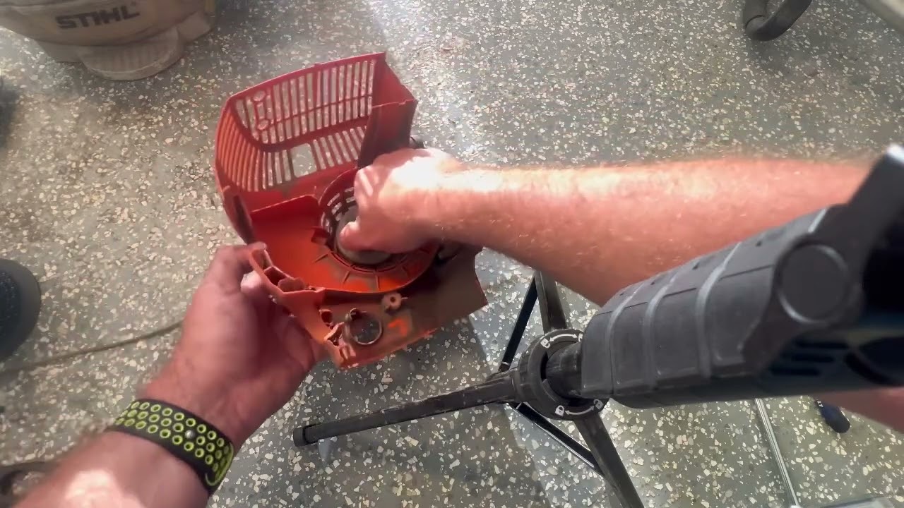 Replacing starter cord on Stihl BR200 blower