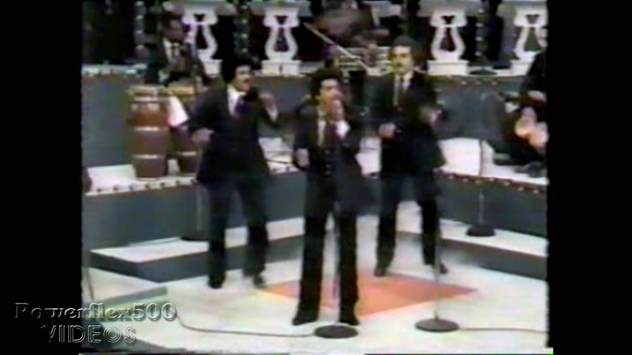 Tommy Olivencia y su Orq. en Vivo -Canta Gilberto Santarosa-