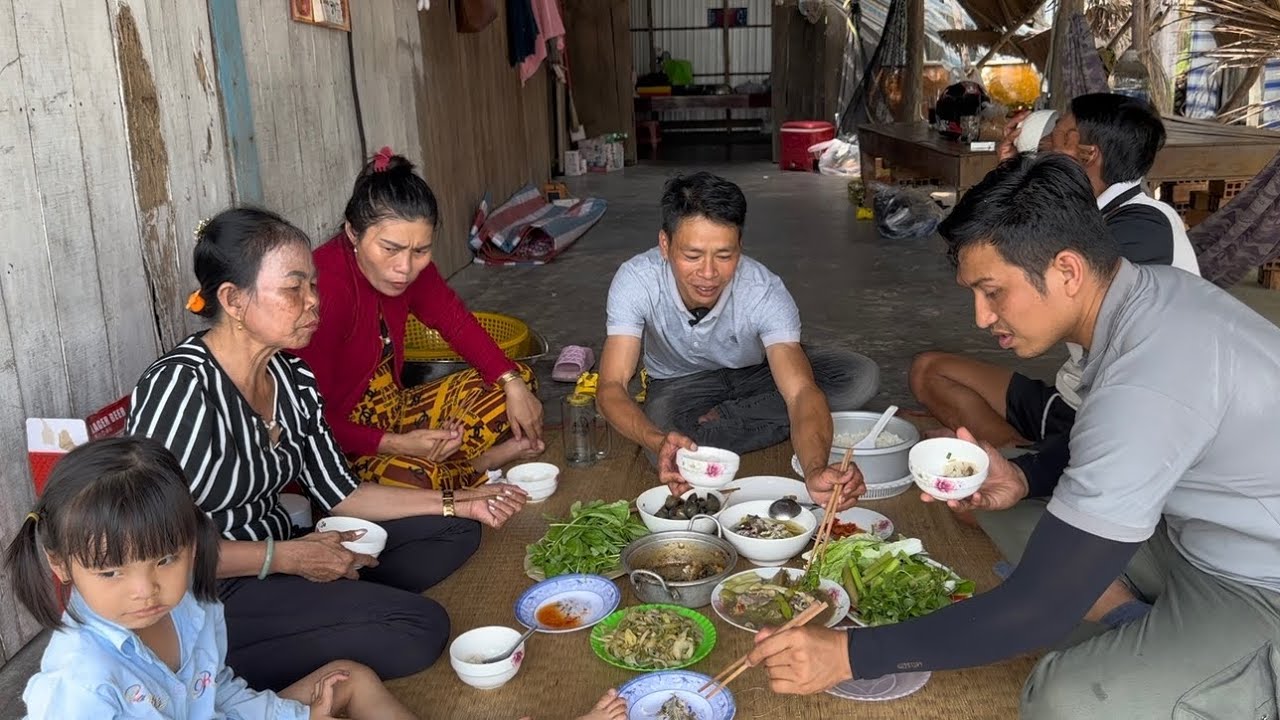 BỮA CƠM ĐẶC BIỆT MẸ NẤU LÀ NGON NHẤT,Canh Chua,Cá Rô Kho Tộ