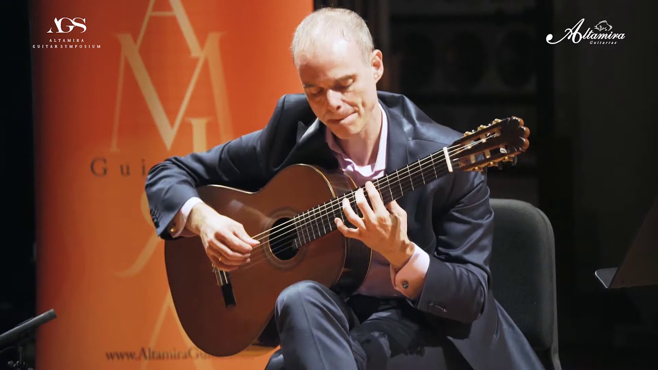 Ricardo Gallen plays 'La Catedral' by Agustin Barrios Mangore | Altamira Guitars