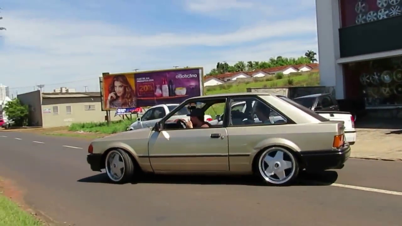 ESCORT + RODAS KR K56 BORBET ARO 17 + SUSPENSÃO FIXA