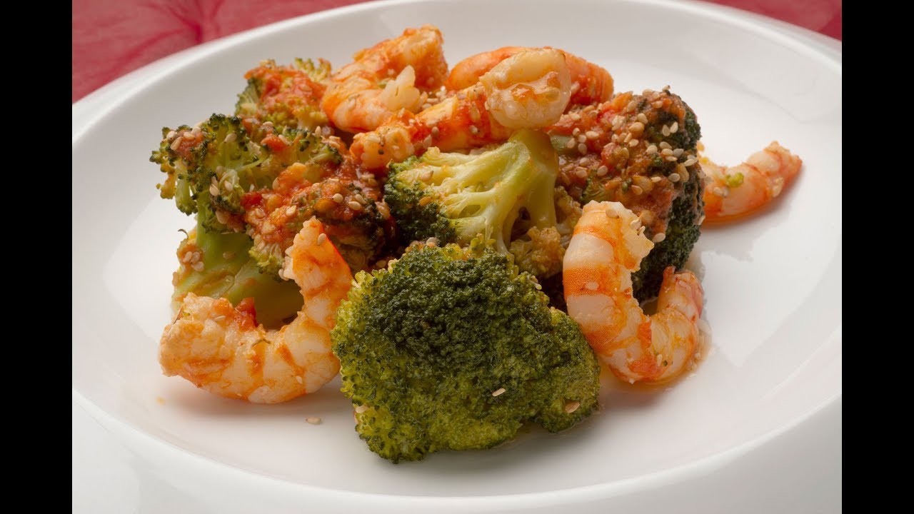 Salteado de brócoli y langostinos - Karlos Arguiñano
