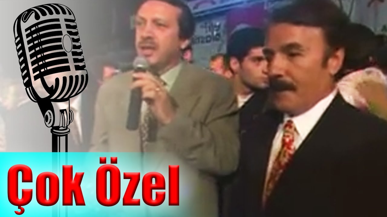 Gülhane Konserinde Ferdi Tayfur Plaket Alıyor