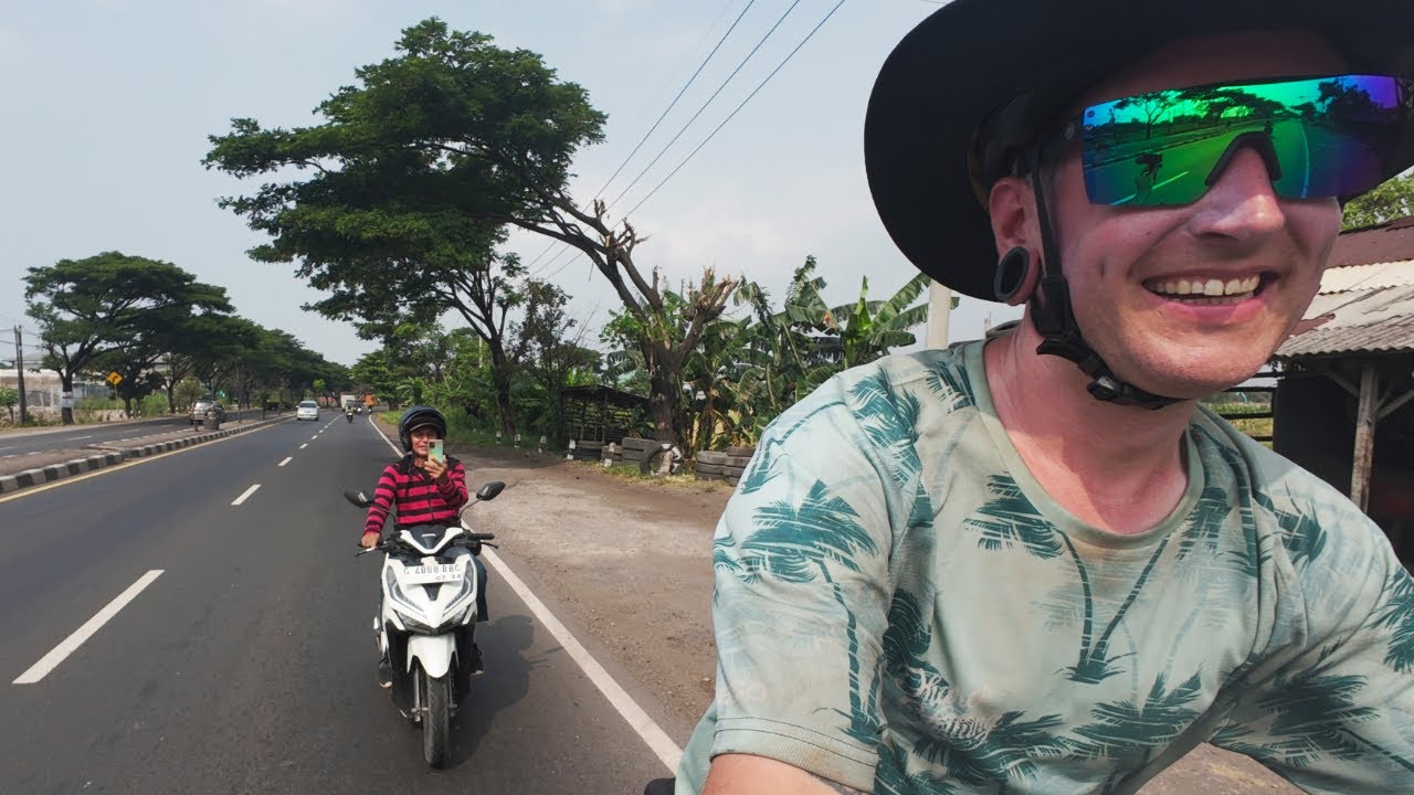 Cycling Through Java's Cultural Heart // Bicycle Touring Southeast Asia EP4