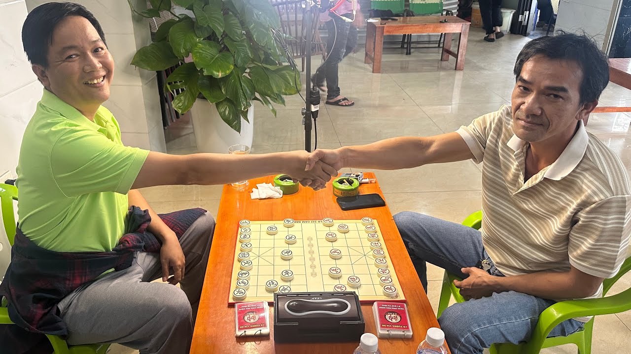 [Miền Trung Du Hí] Minh Cải Lương khiêu chiến Thuận Đờn, kèo 10p10s chạm 04
