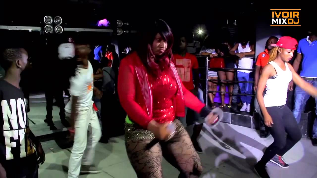 Showtime : Maty Dollar en prestation au Pink Club d'Abidjan