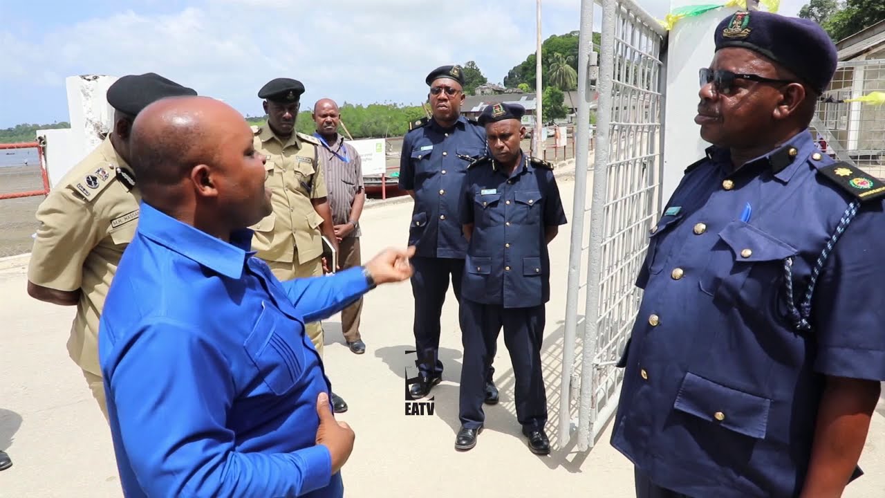 Maafisa Polisi na Uhamiaji wapigwa maswali mazito na Naibu Waziri | Kuachia mizigo ya magendo