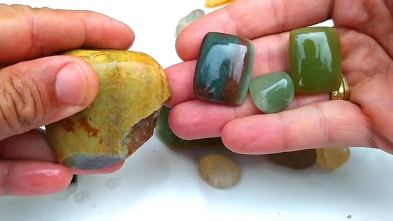 JOIAS COM PEDRAS COMUNS DE RIO