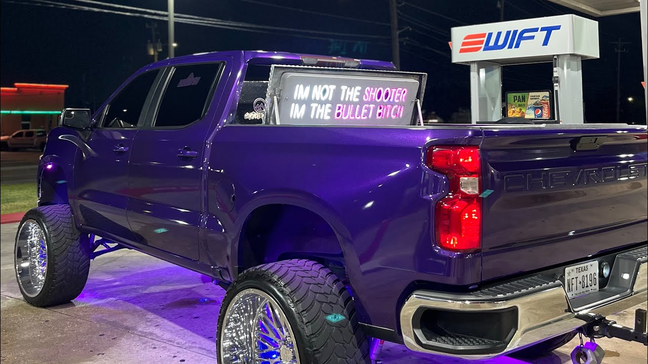 1st truck with pop trunk