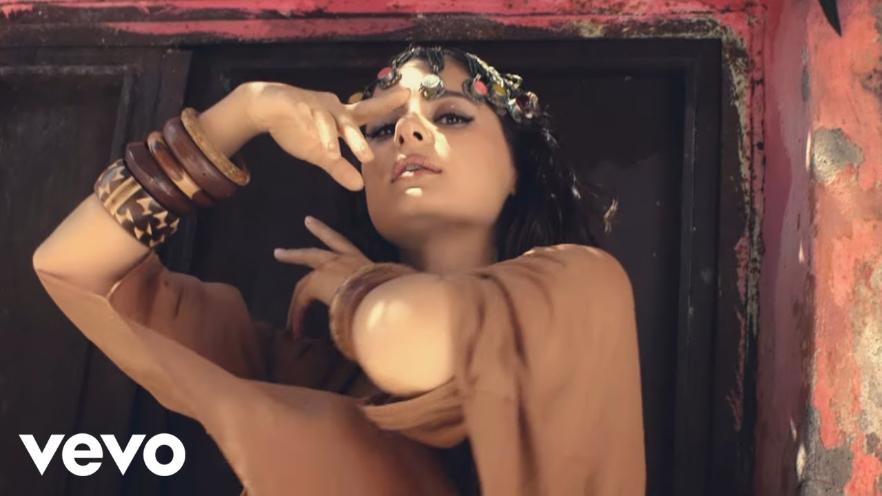 Atiye - Zamansız Aşklar (Official Music Video)