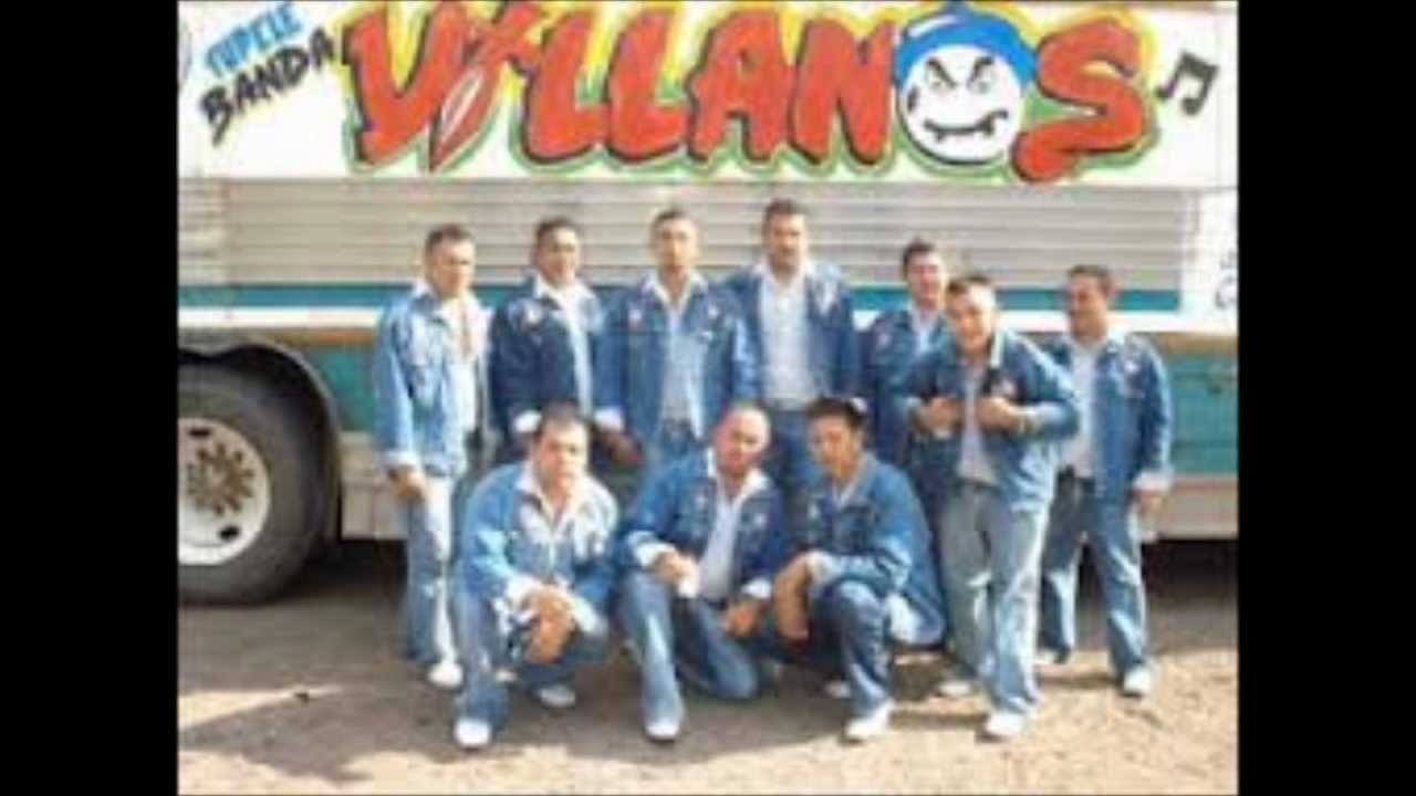 LA VIBORITA-BANDA VILLANOS  by sonido EVEREST