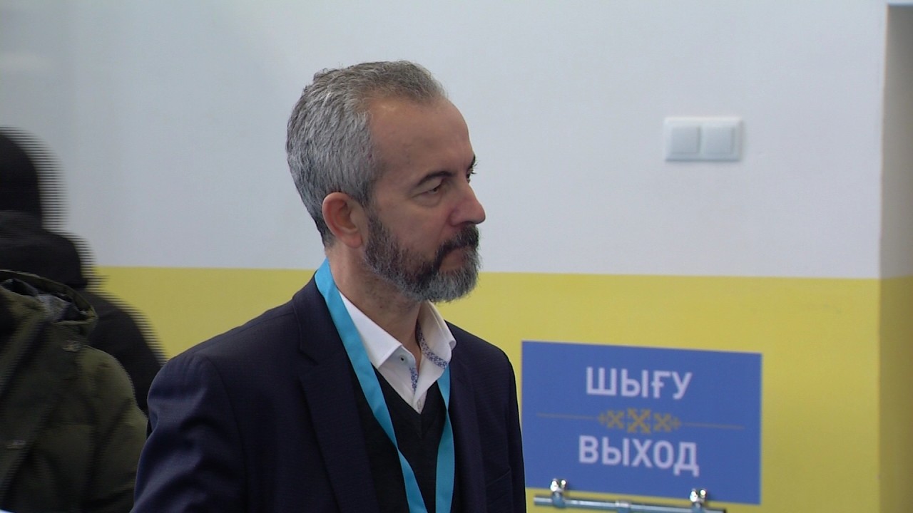 Международные наблюдатели следят за референдумом