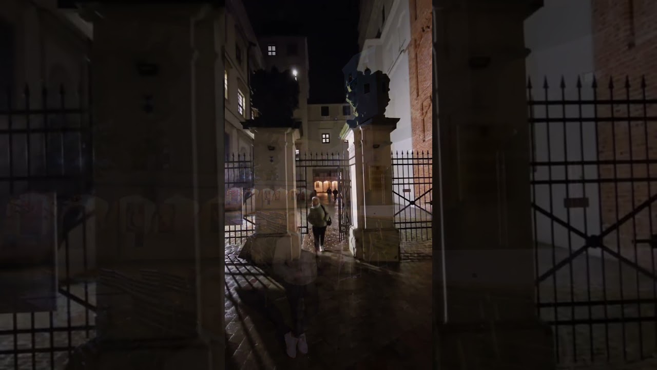 Szczecin nocą przy Zamku Książąt Pomorskich i smaczny posiłek w restauracji Harnaś na Starym Mieście