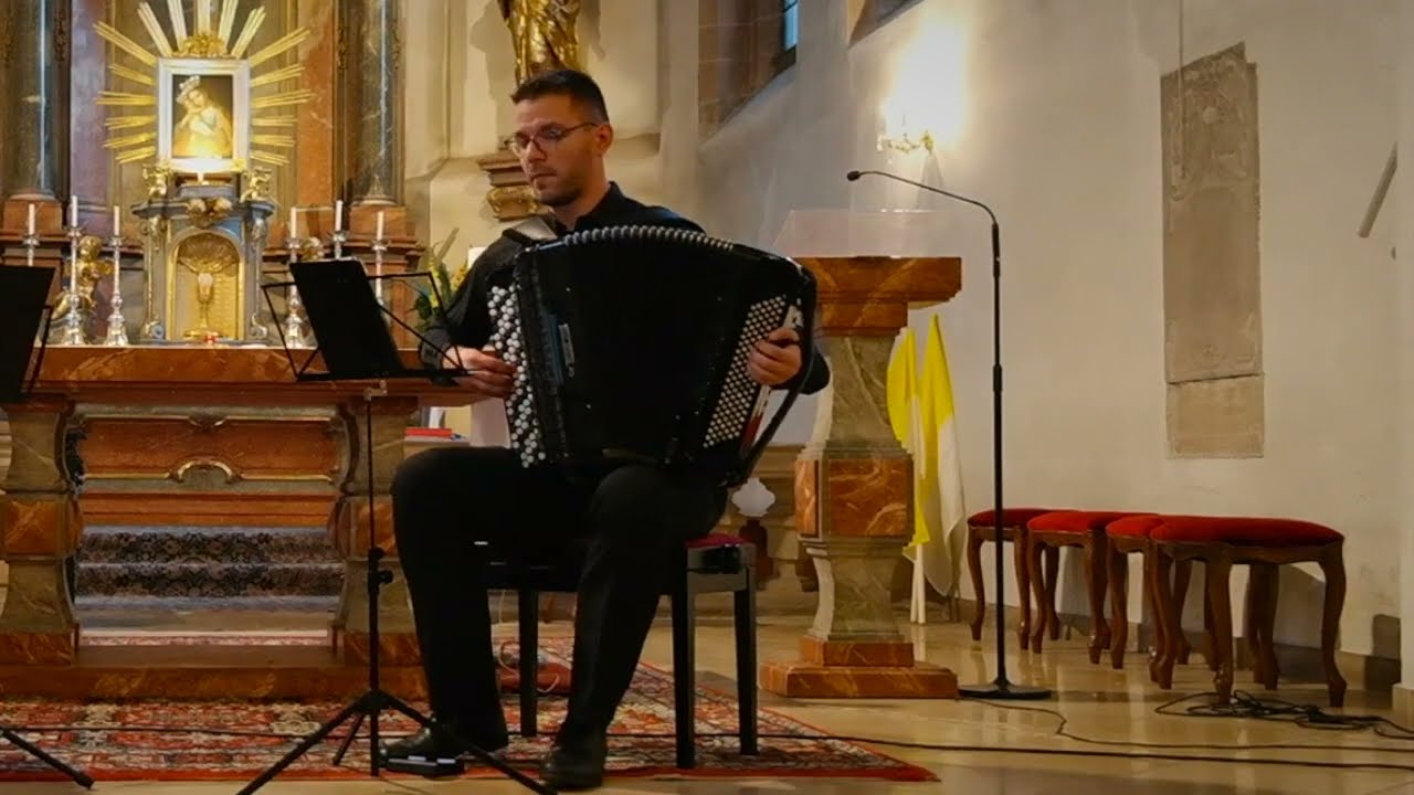 Domenico Scarlatti Sonata in B minor K.87-Georgios Lolas Accordion