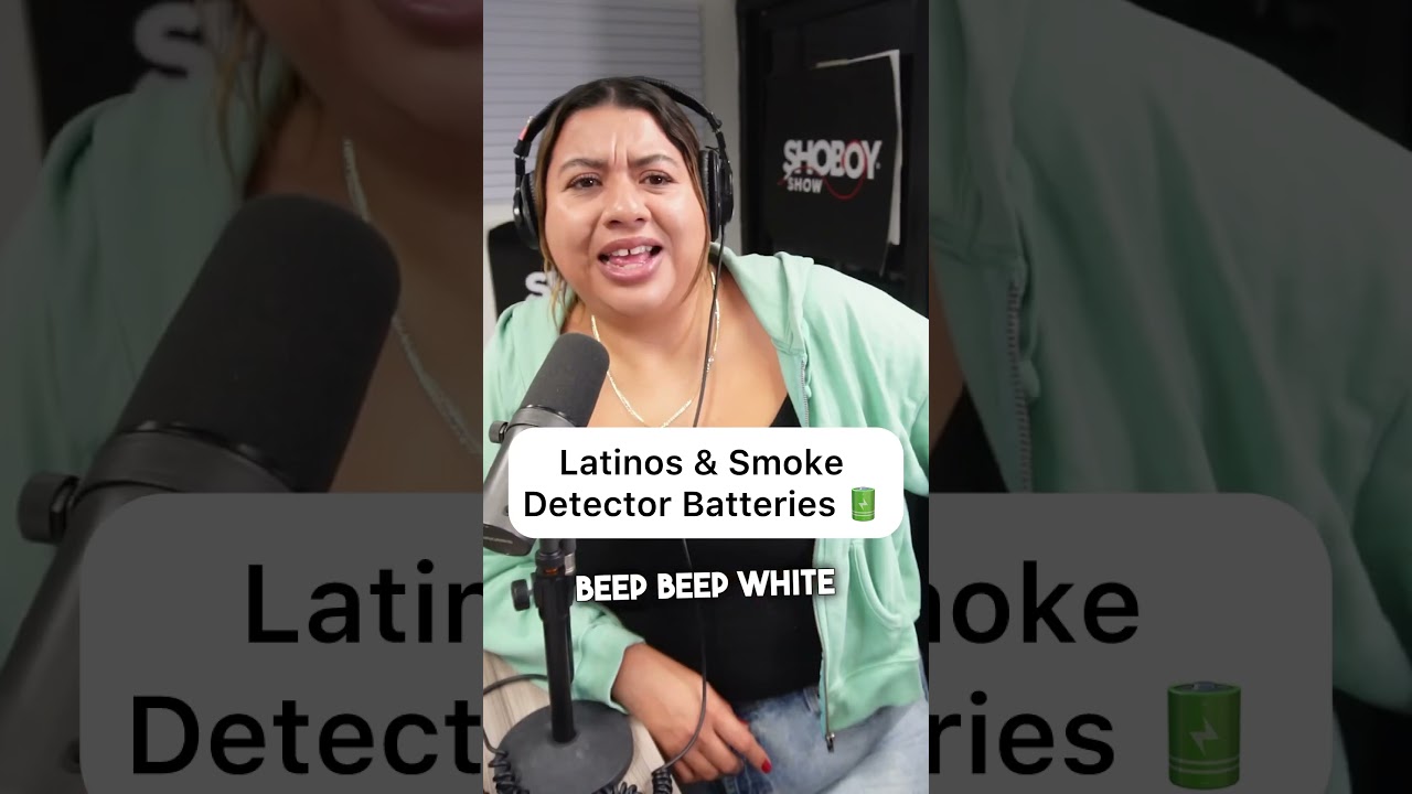 Every Latino house got that one smoke detector that&rsquo;s been trying to warn us for YEARS 🔋😂 !