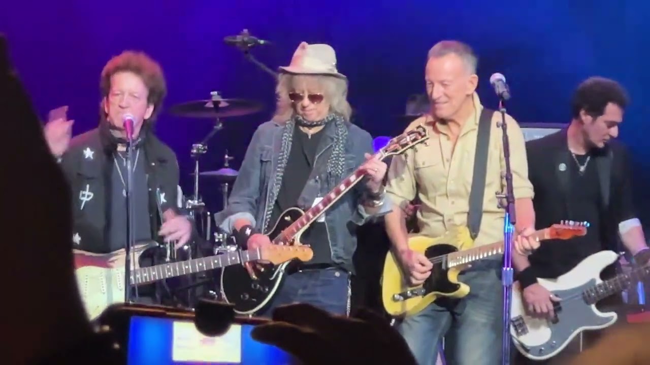 One Guitar - Willie Nile & Bruce Springsteen - LOD 25