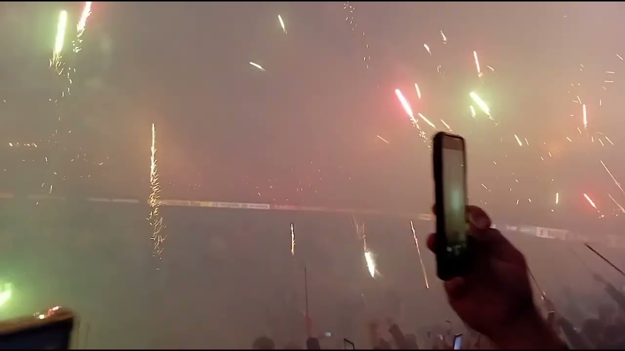 FUTBOL #RACING CLUB de Argentina. La Mejor Hichada del mundo. Salida contra Flamengo. Libertadores