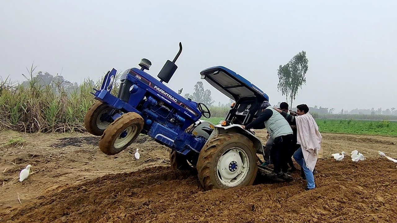 फैसला आपके हाथ मे 🥳 बस आज जान बच गई Farmtrac 35 Champion all rounder lift testing