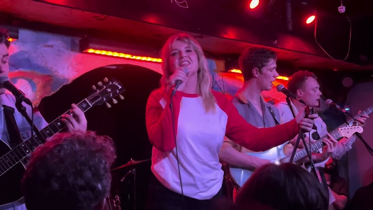 MAGGIE FRISBY AND THE SKINS - Last Orders, live at The Shacklewell Arms, London