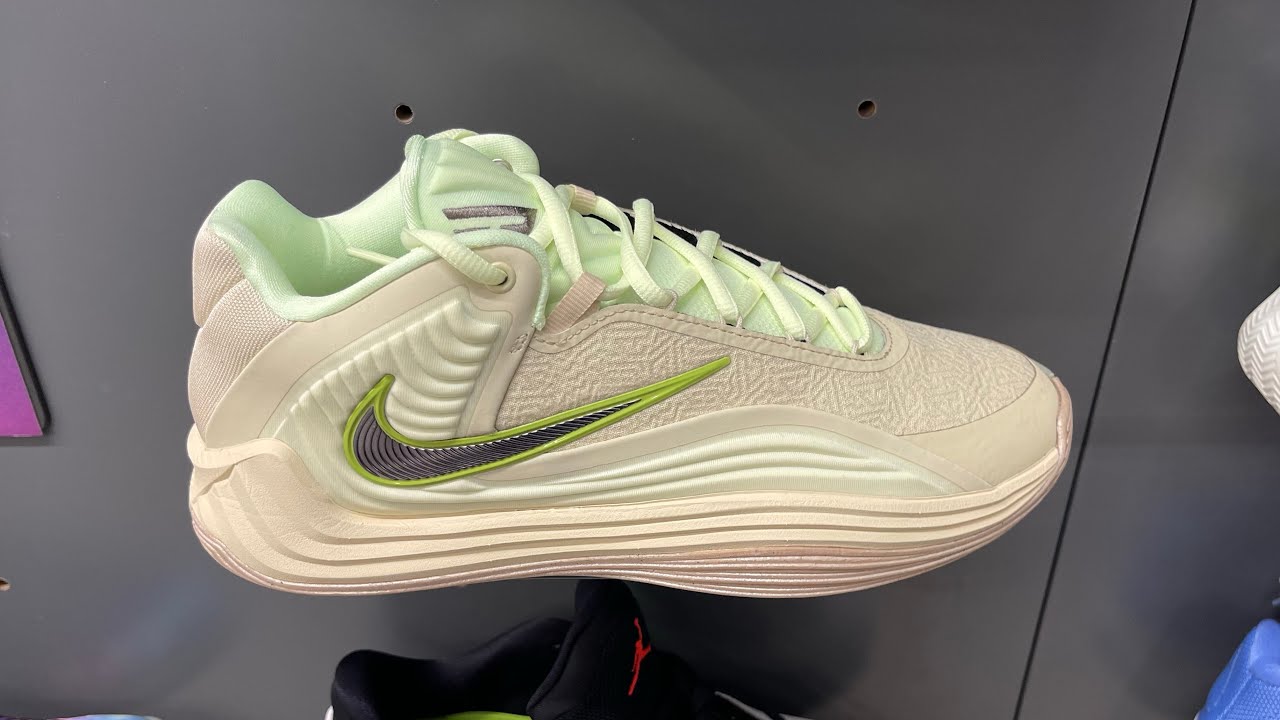 Nike Giannis Freak 7 &ldquo;Spotlight&rdquo; - Style Code: II5250-200