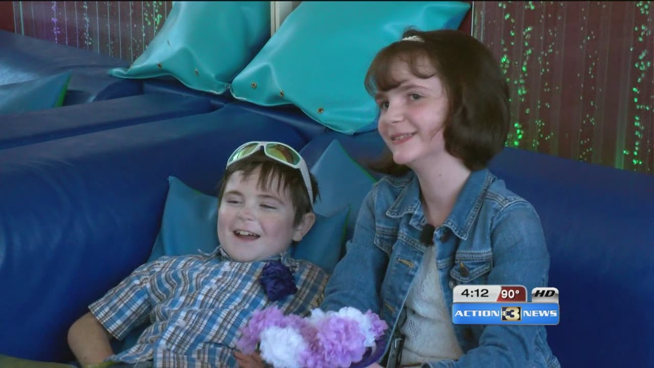 Pediatric patients have pretend wedding