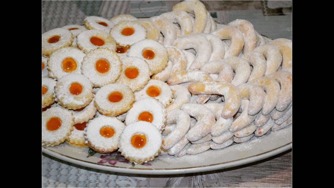 حلوة الياغورت كاذوب في الفم بشكلين مختلفين من يد حماتي بدون بيض وبكمية وفيرة(200 حبة) رووعة😉