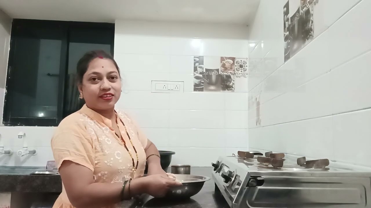 मेथी पुरी बनवली , टोमॅटो सॉस #गृहिणी जय श्रीराम 