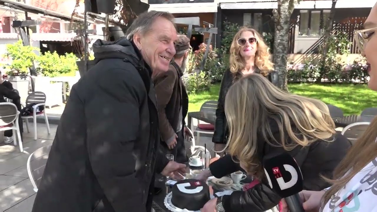 Kush është n'derë - Aziz Salihu