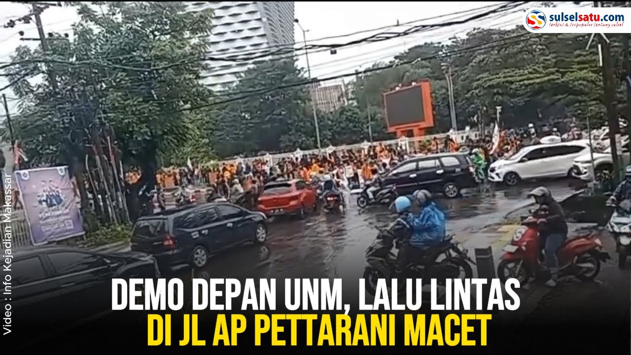Demo Depan UNM, Lalu Lintas di Jl AP Pettarani Macet