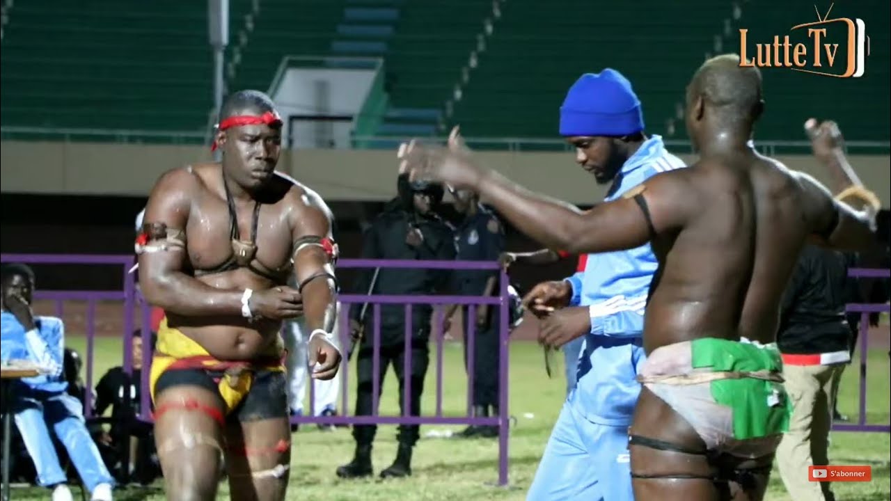 Intégralité Wouly vs Lirou Diane, coups y beurina