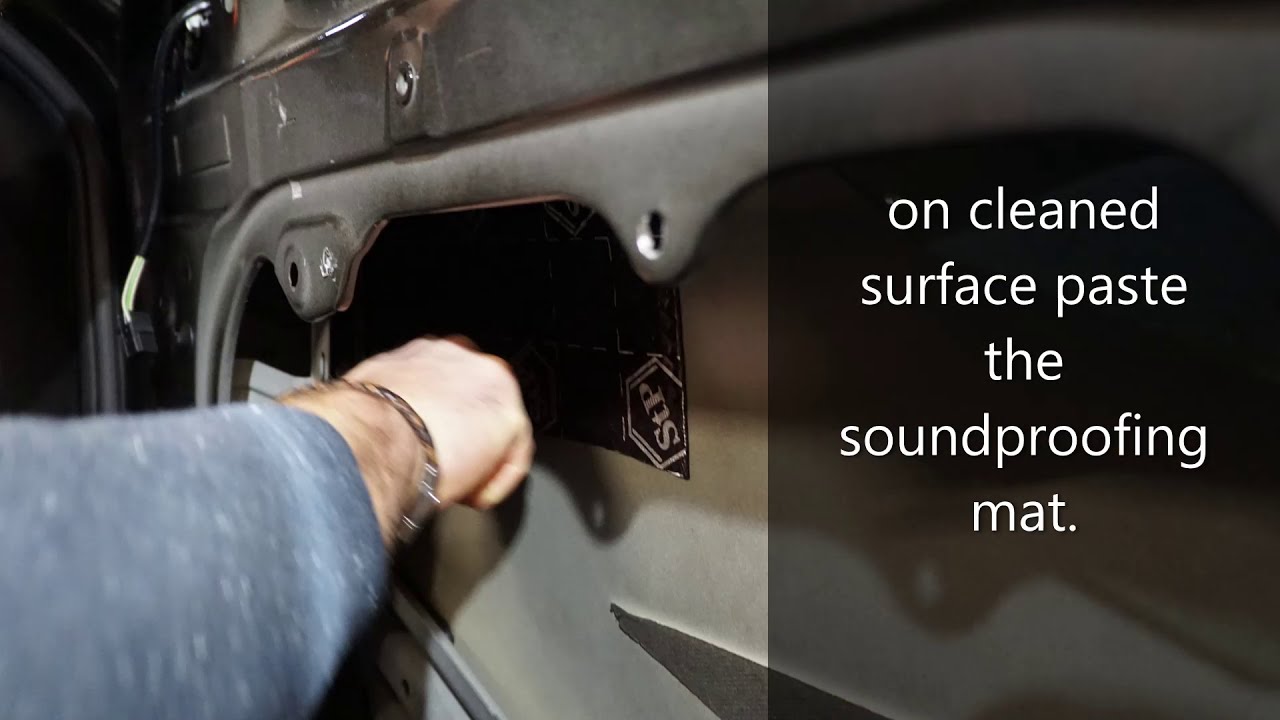 Alfa Romeo Giulietta front door panel removal and soundproofing