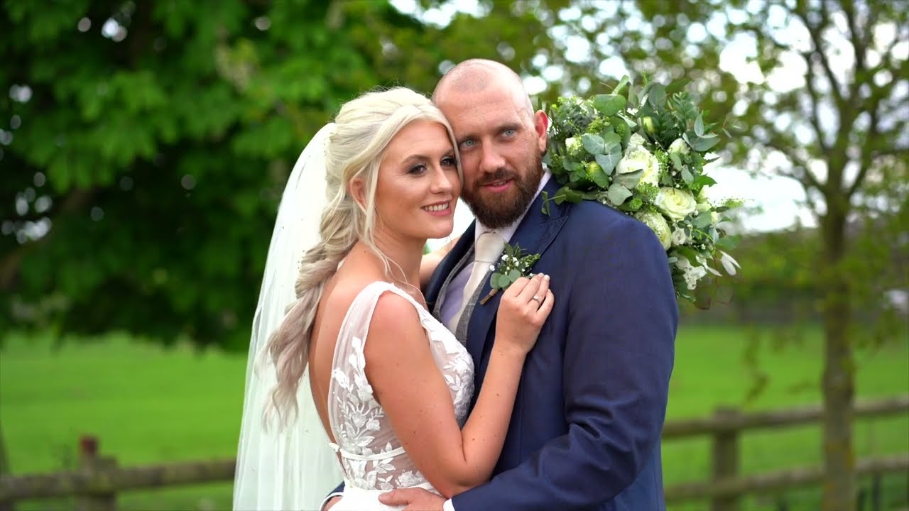 Mythe Barn / Sheepy Magna / Wedding Videographer / Photographer /