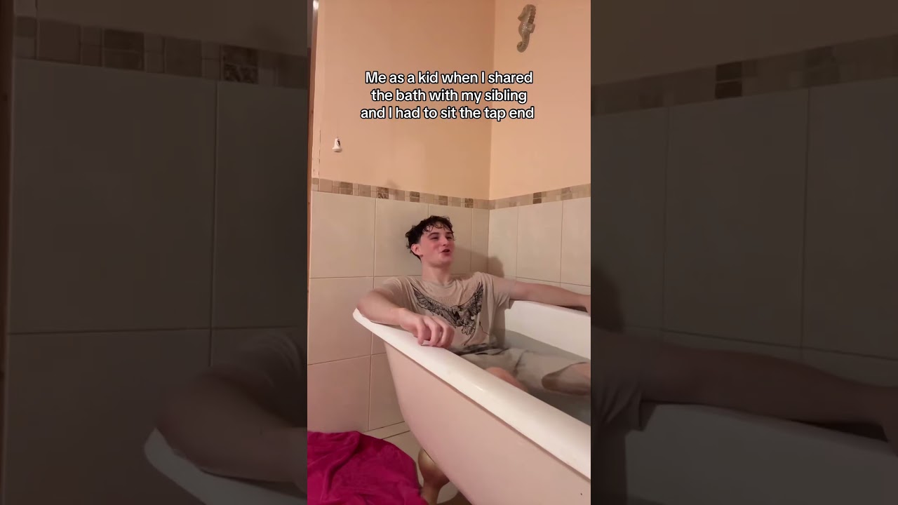 SHARING THE BATH WITH YOUR SIBLING 