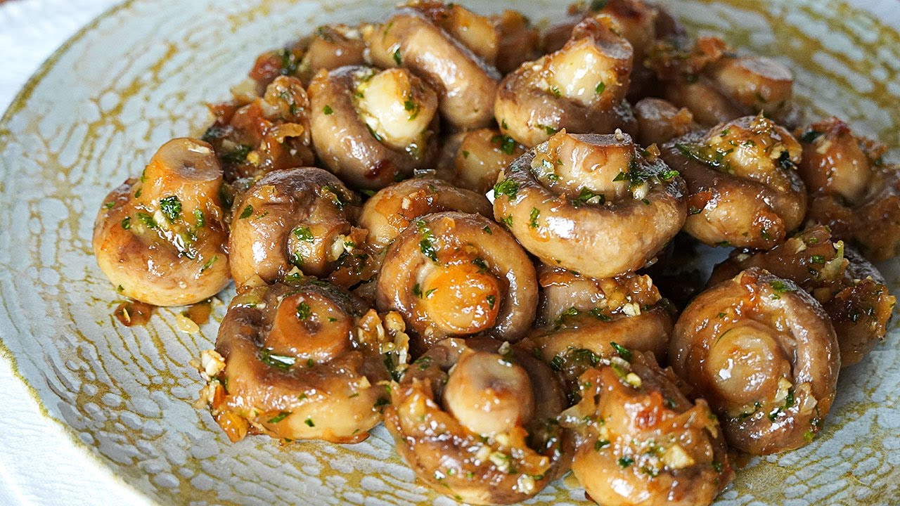 JUGOSOS champiñones al ajillo con profundo sabor a ajo. Receta de champiñones para cenar FÁCIL