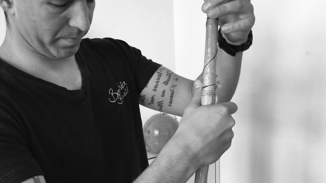 CAPOEIRA GUIDE   Berimbau spannen