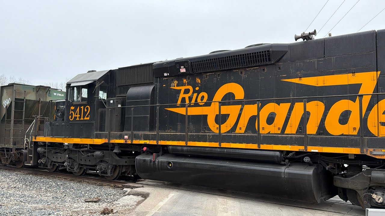 02/15/26 WE Manifest Train led by WE 5413 (DRGW Paint) & WE 5412 (DRGW Paint) at White Fox, OH