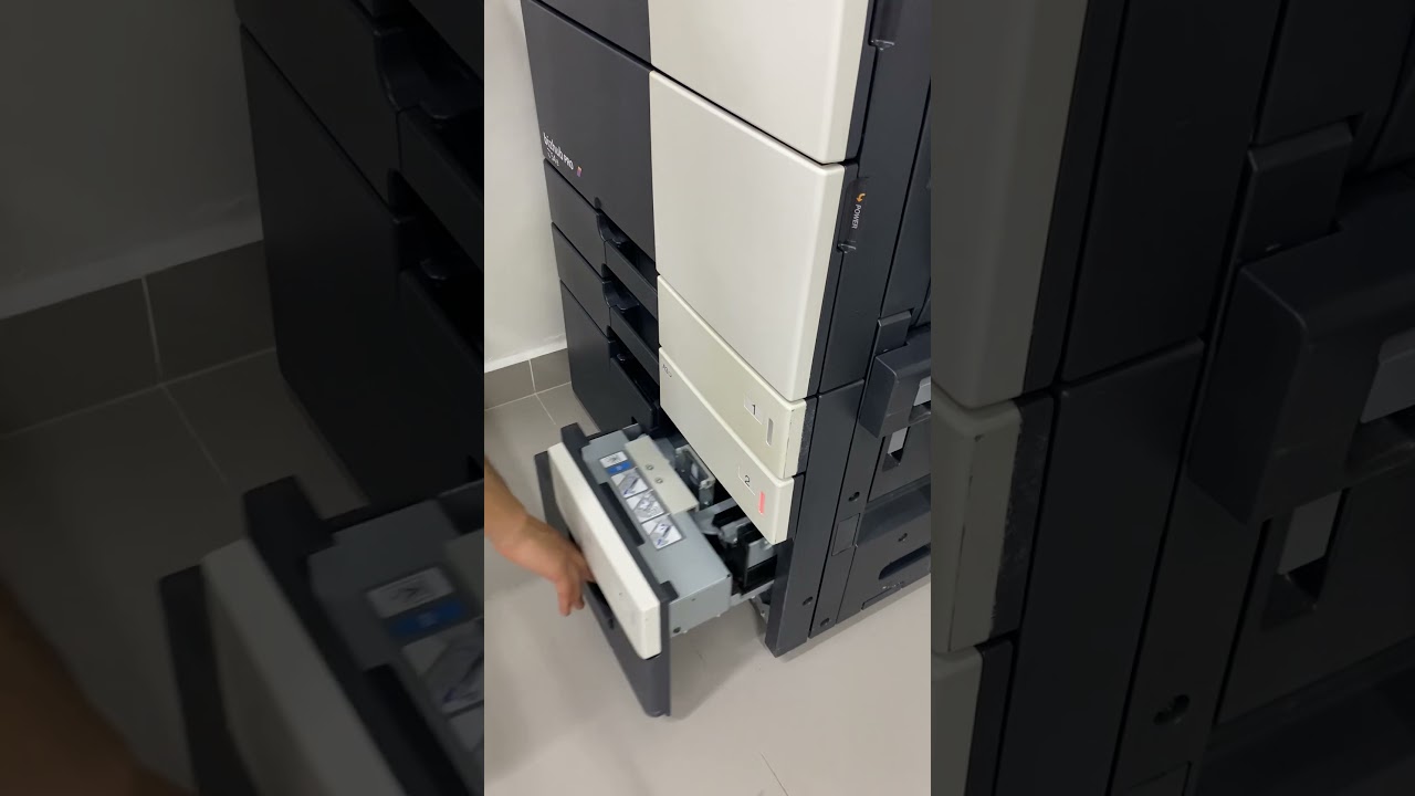Carbonless paper printing