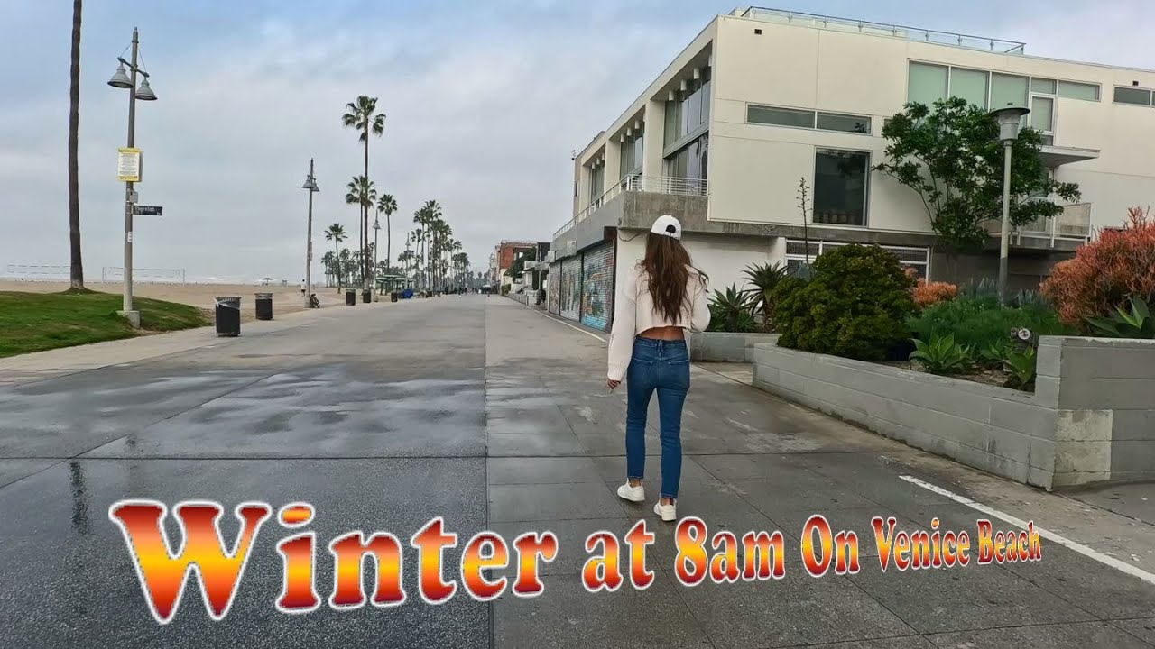 8am on the Boardwalk in Venice.