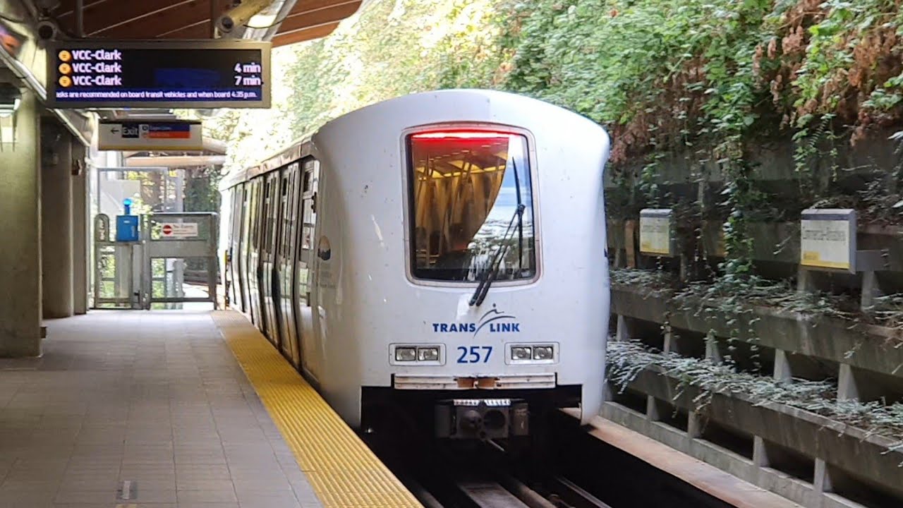 [Exploring Burnaby] Vancouver SkyTrain Bombardier ART Mark II Brentwood Town Ctr-Commercial Broadway