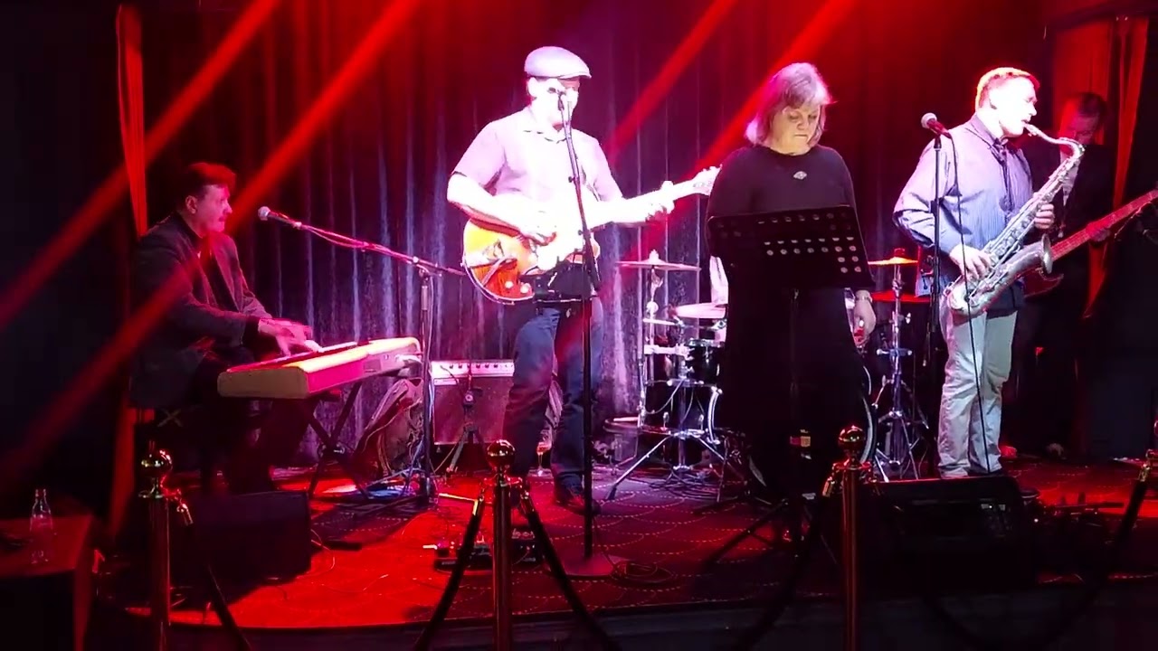 Airi Allvee &  Underwater Bluesband , Chigaco , Tallinna , Viro , 23.12.2023