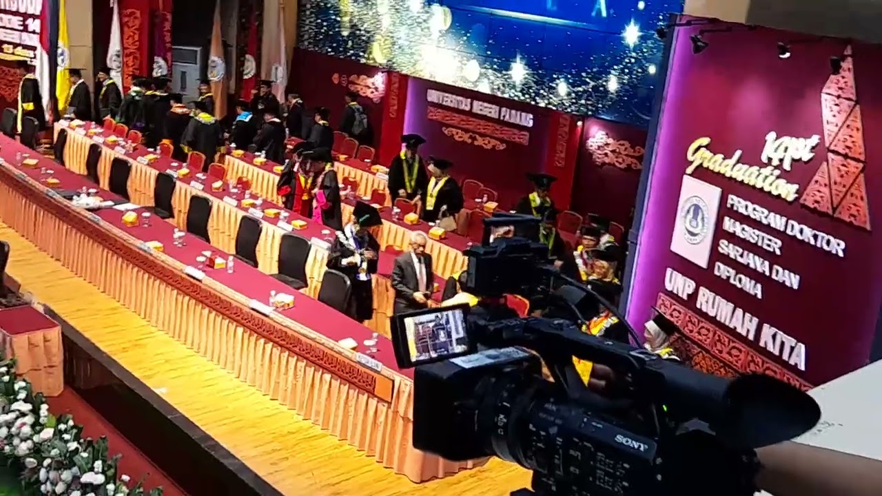 Penutupan Wisuda UNP Periode 141 Sabtu 13 Desember 2025