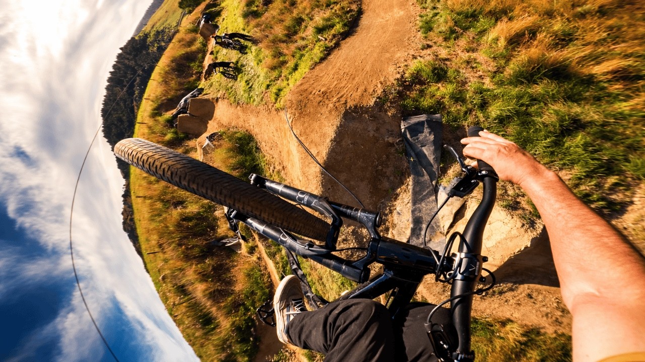 Ikonischer Dirtjump Spot in Neuseeland!