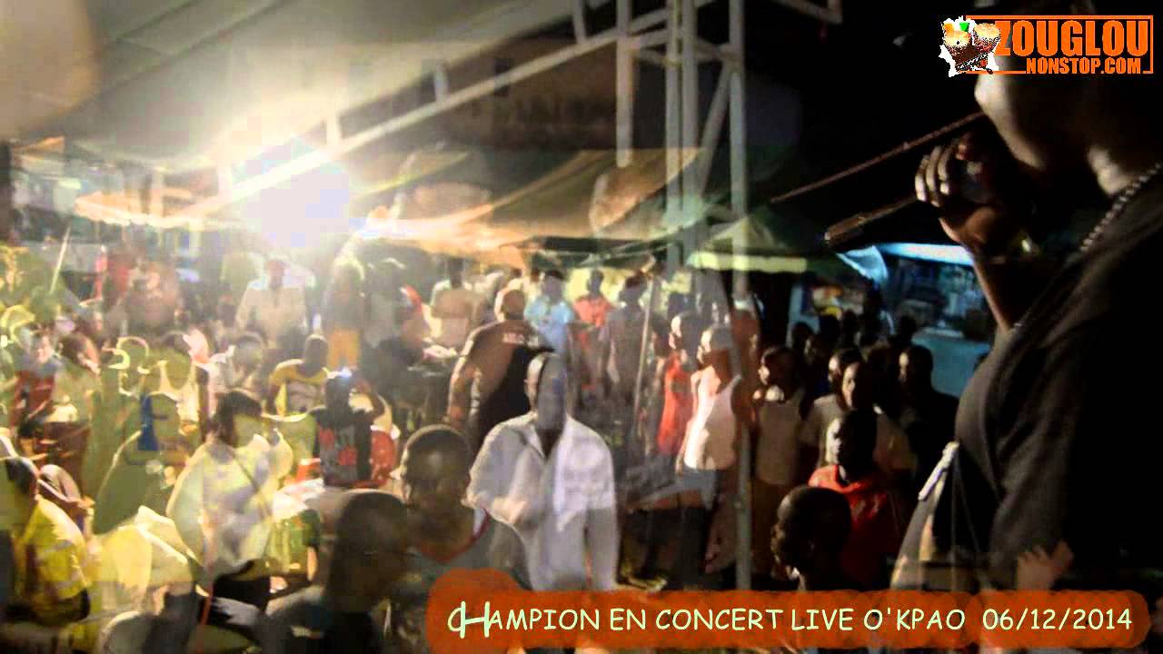 DEZY CHAMPION EN CONCERT LIVE OKPAO DECEMBRE 2014