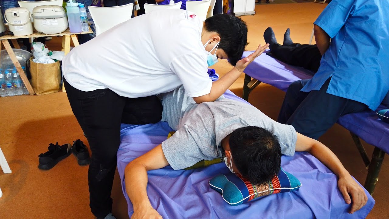 Thai MEDICAL MASSAGE for Back Pain Relief in Bangkok, Thailand