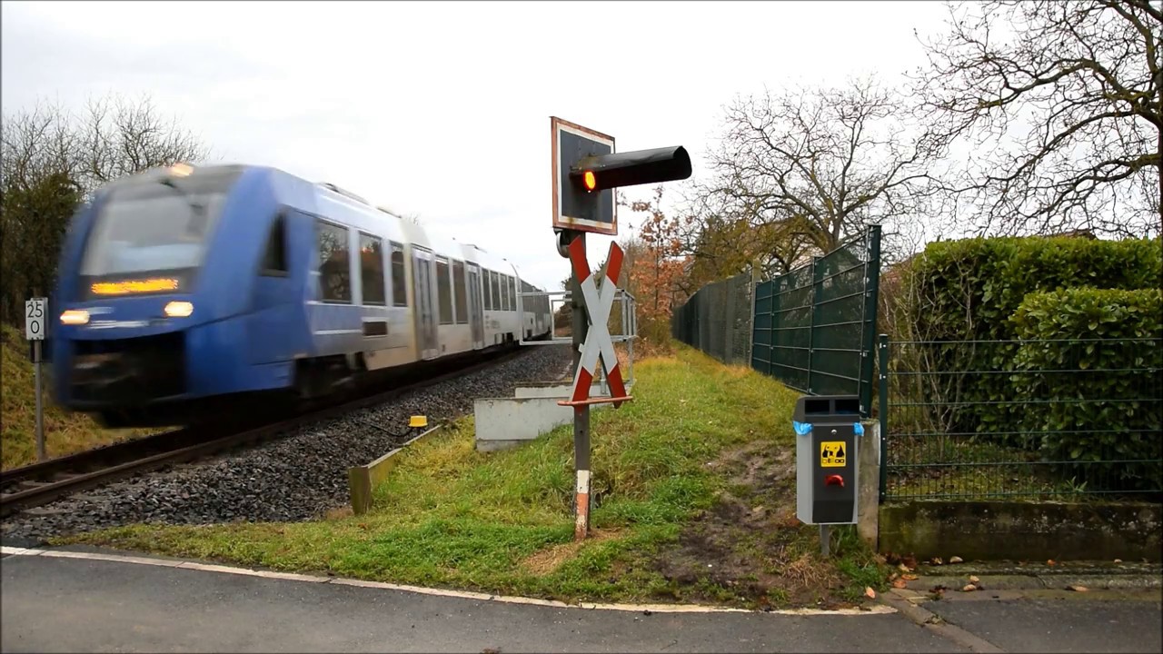 Bahn&uuml;bergang Saulheim 